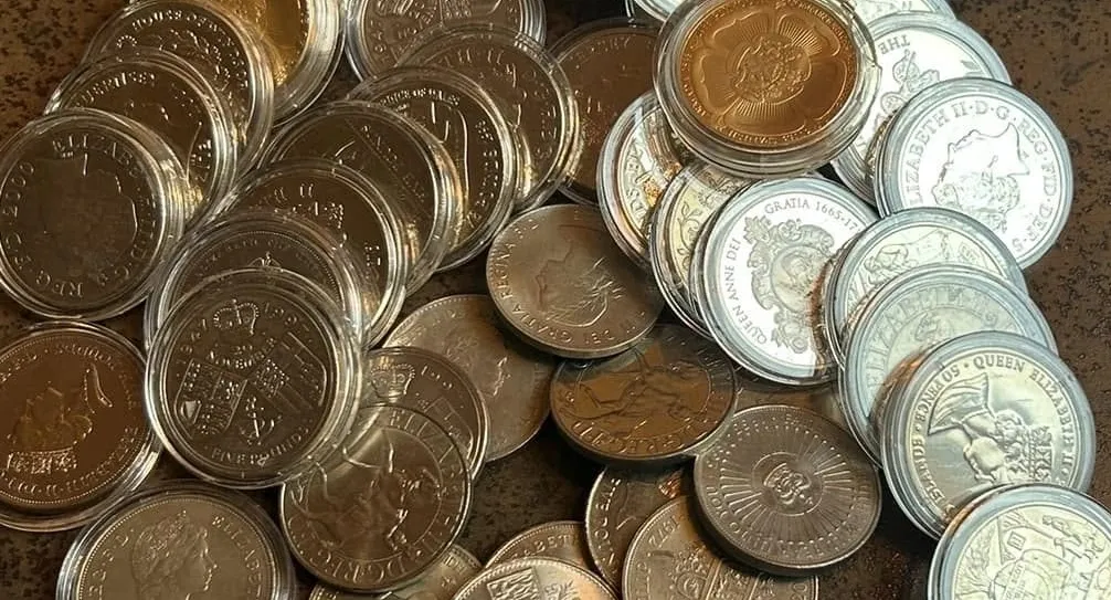 Selling Royal Mint Commemorative Coins: A Realistic Guide